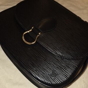 Authentic Louis Vuitton epi leather saddle bag black